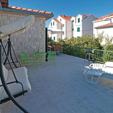3 Bedroom Cozy Home In Supetar Kültér fotó